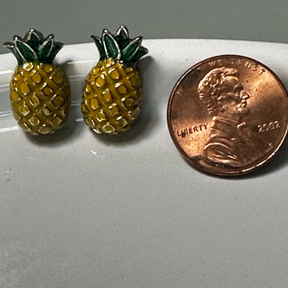 Pineapple earring studs